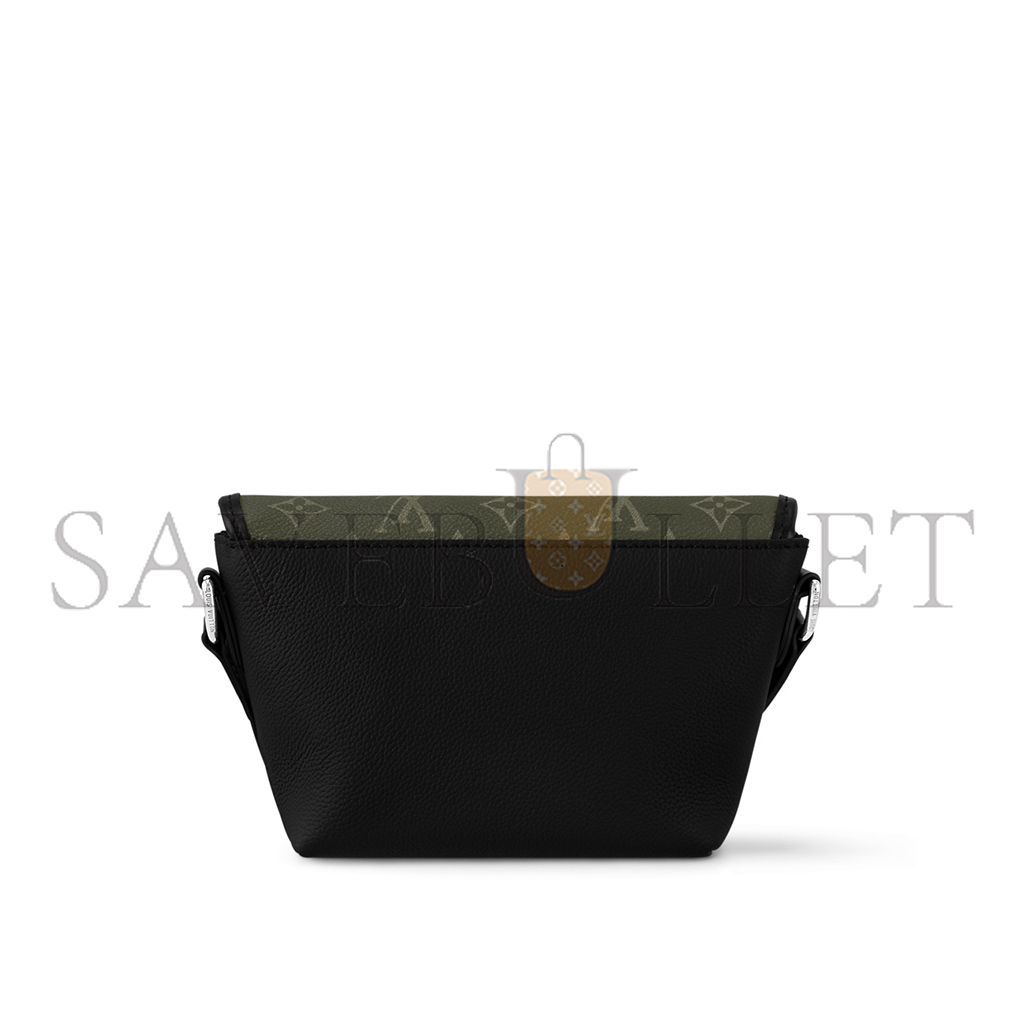 l**is V*t*n pulse wearable wallet m12618 (23*16*5cm)